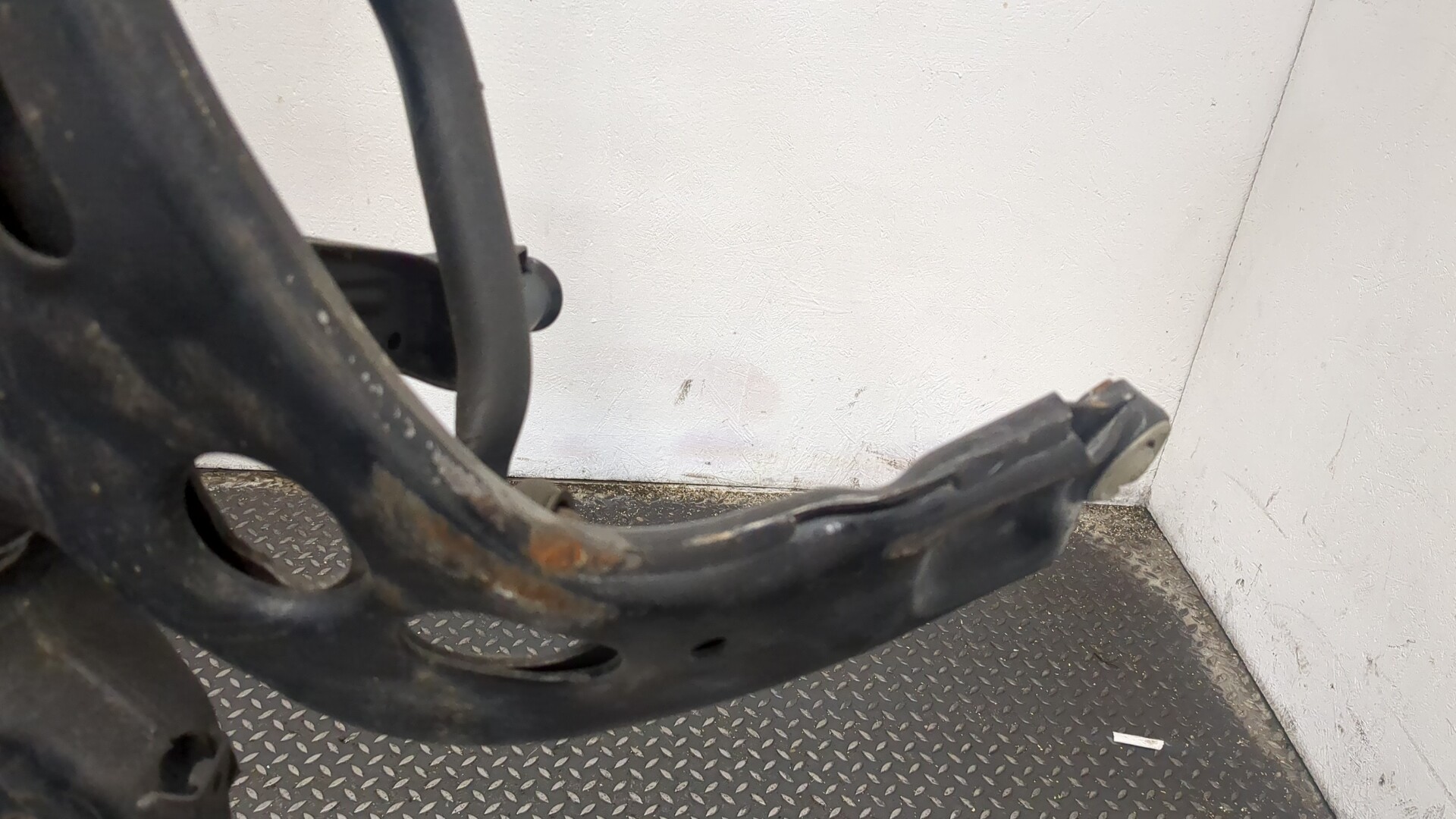 Балка подмоторная