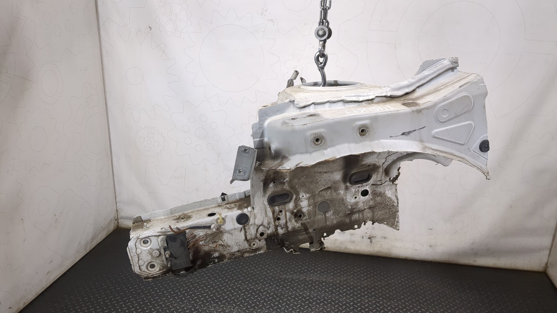 Лонжерон передний левый