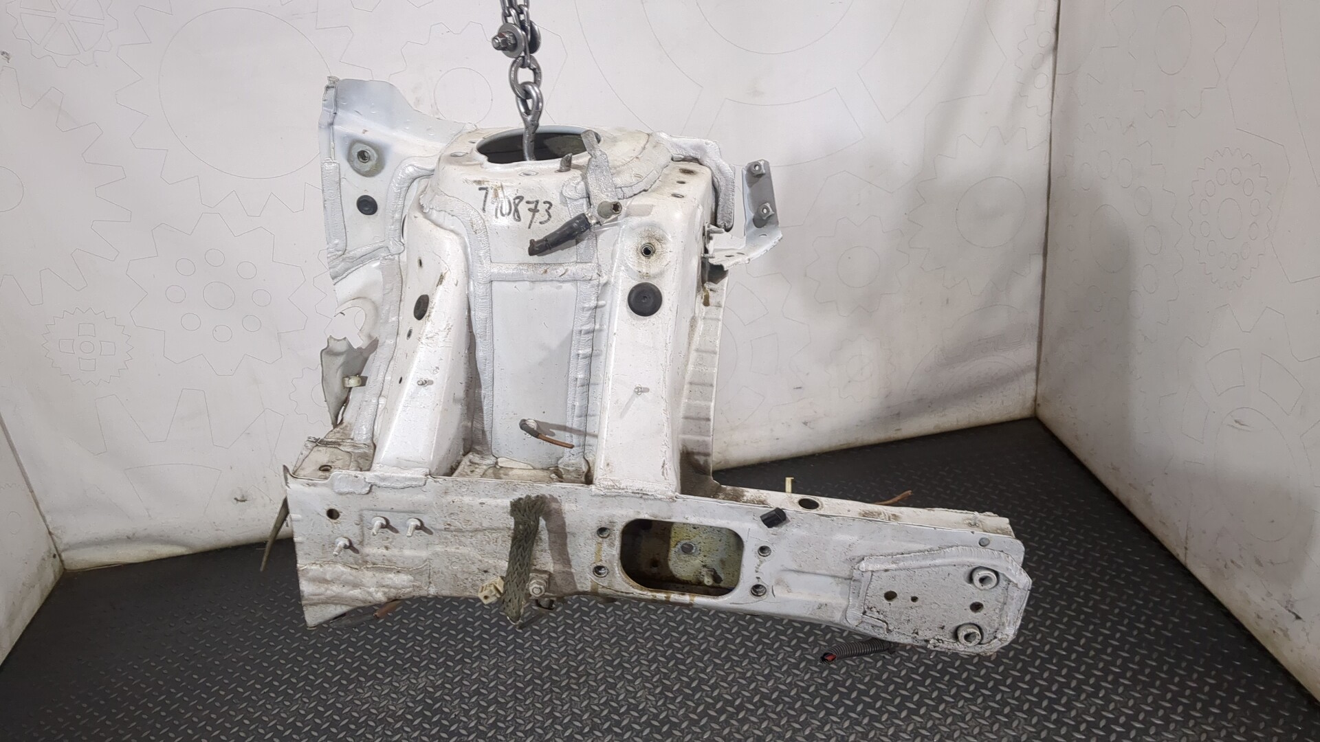 Лонжерон передний левый