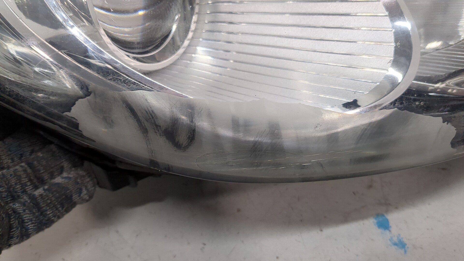 Фара правая