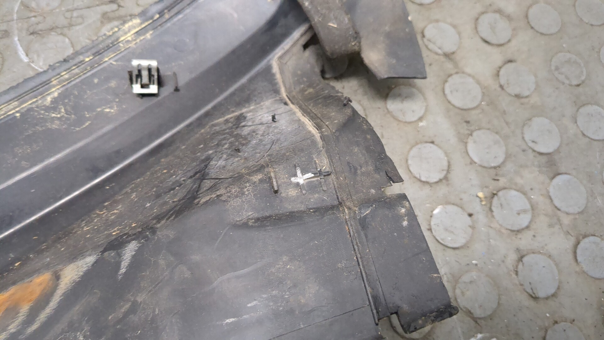 Решетка стеклоочистителей (Жабо)