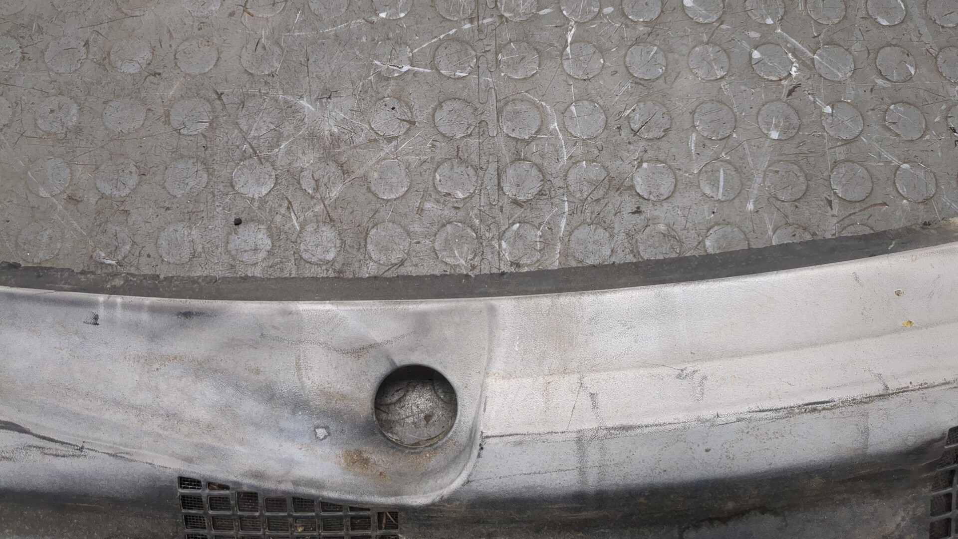 Решетка стеклоочистителей (Жабо)