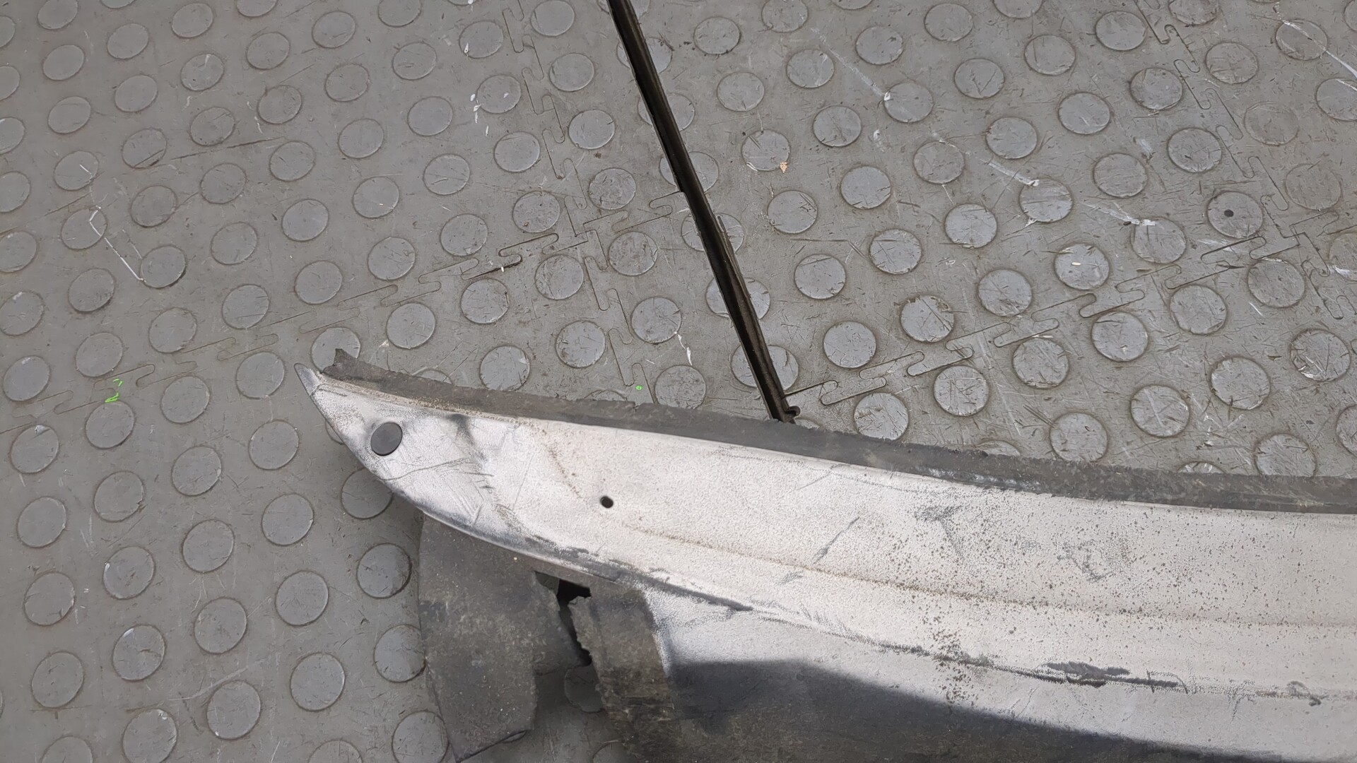 Решетка стеклоочистителей (Жабо)