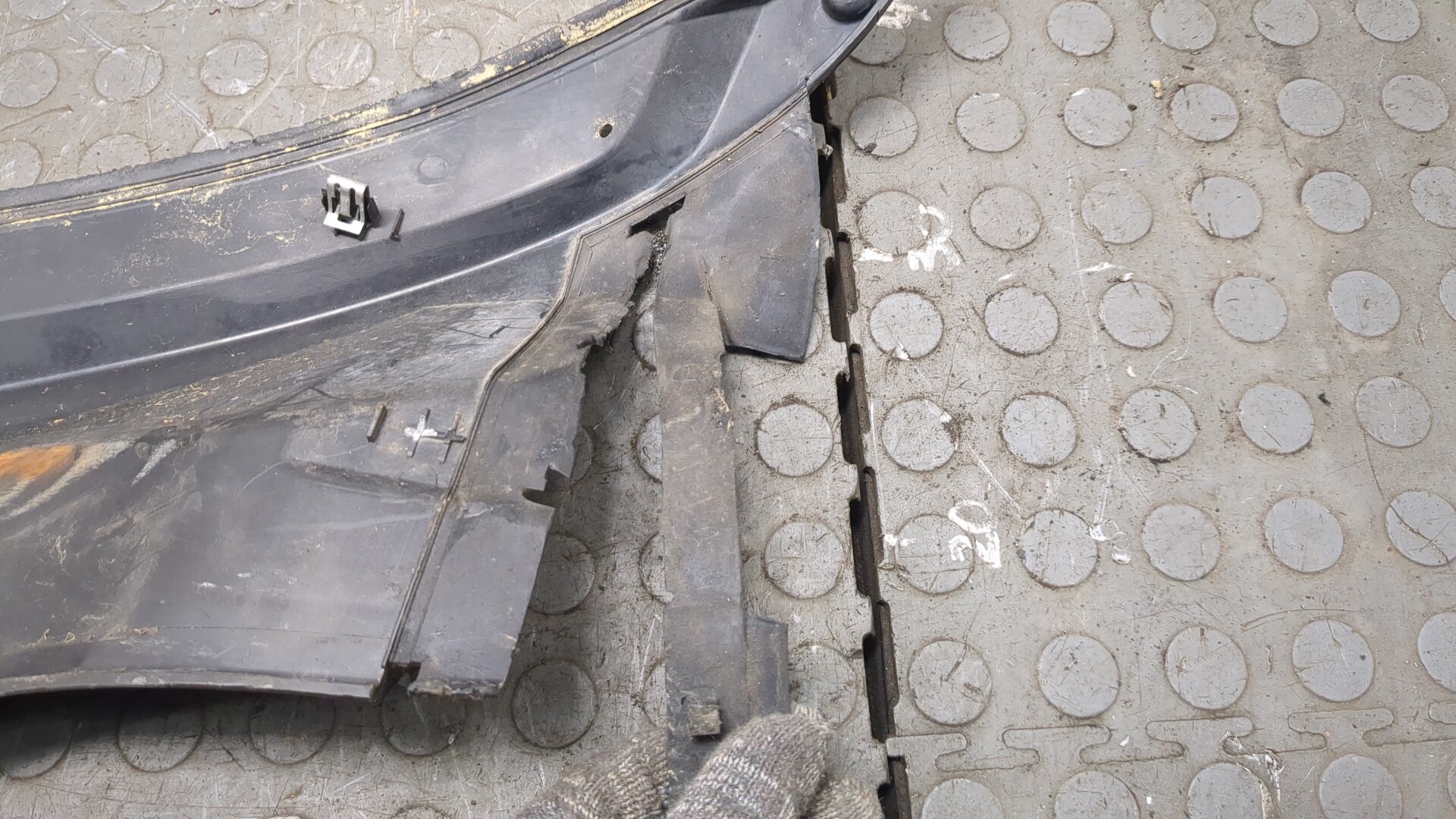 Решетка стеклоочистителей (Жабо)