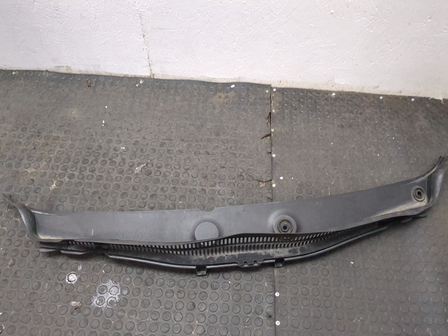 Решетка стеклоочистителей (Жабо)