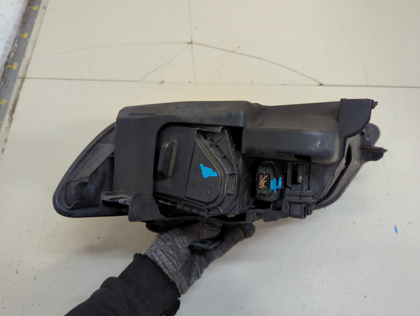 Фара правая