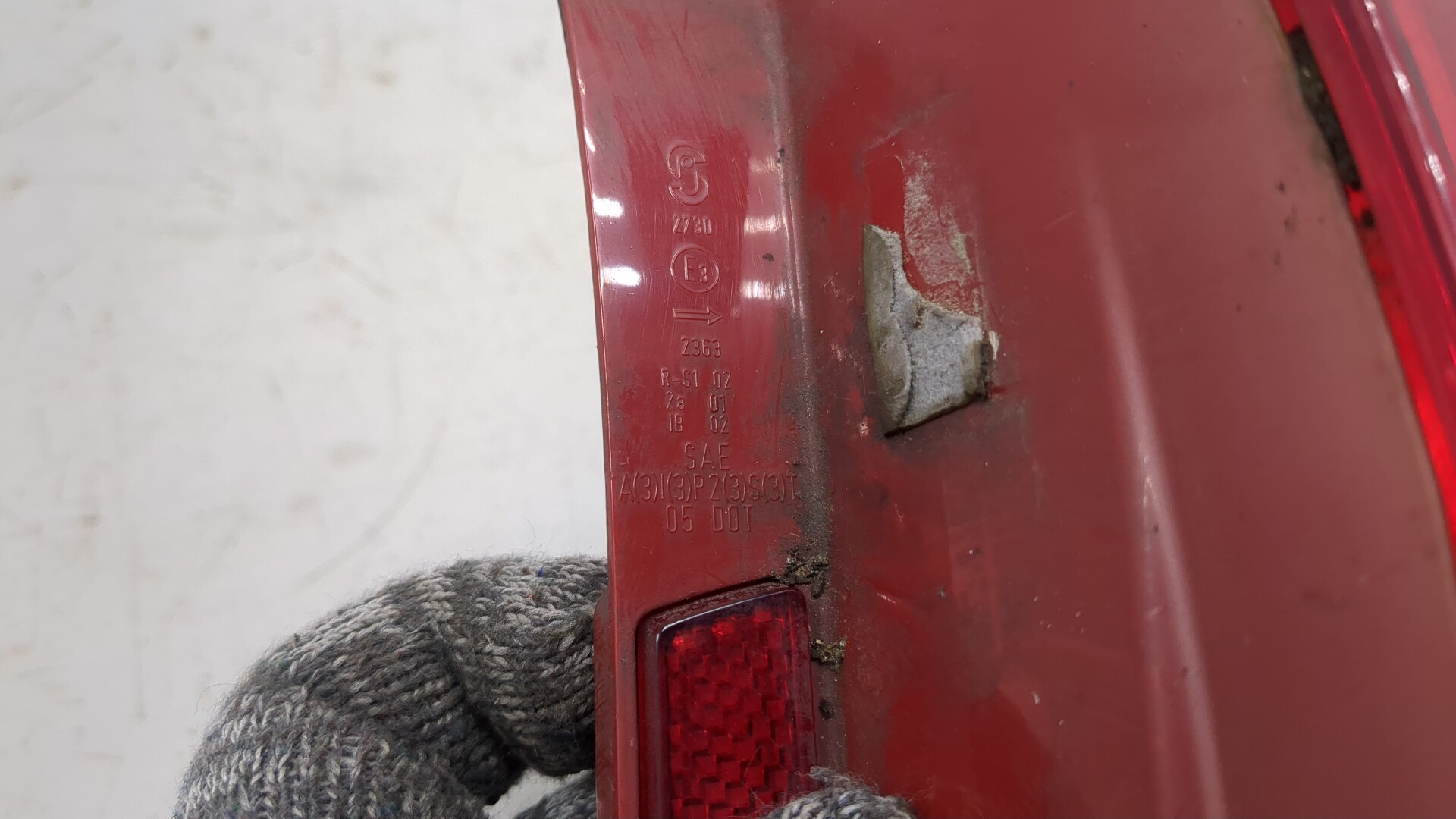 Фонарь задний правый