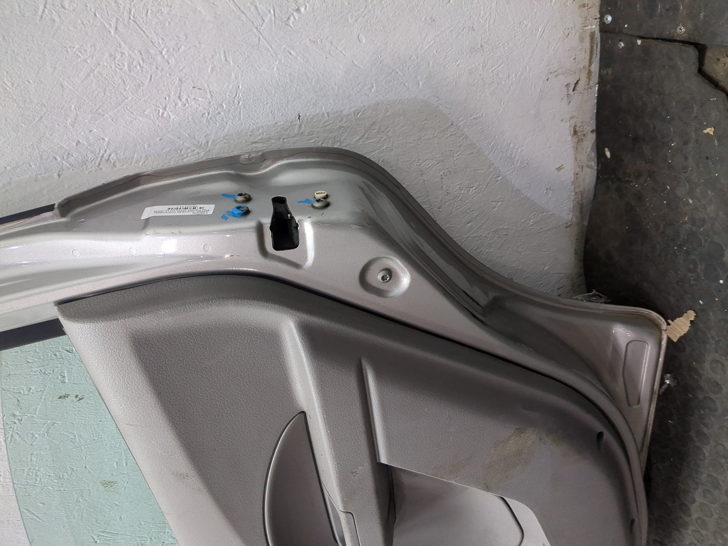 Дверь задняя правая