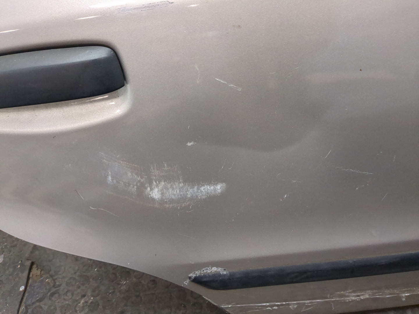 Дверь задняя правая