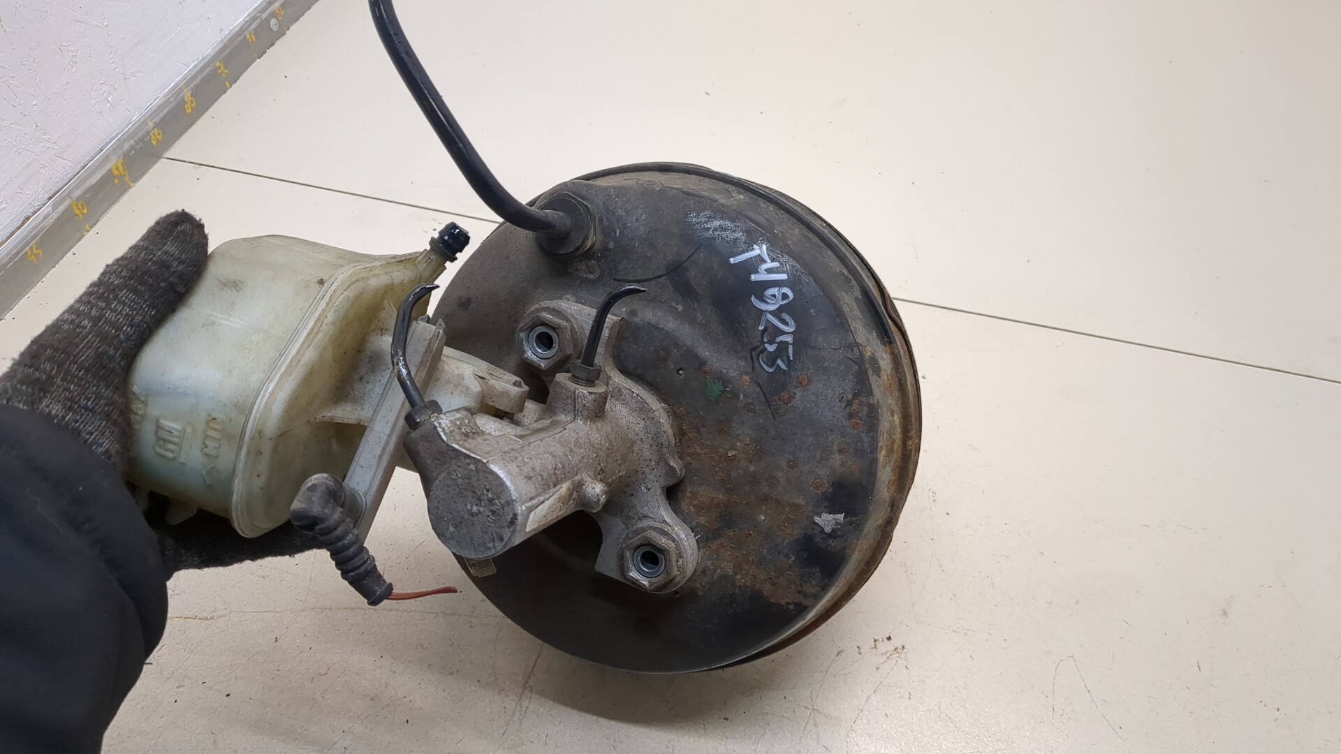 Цилиндр тормозной главный