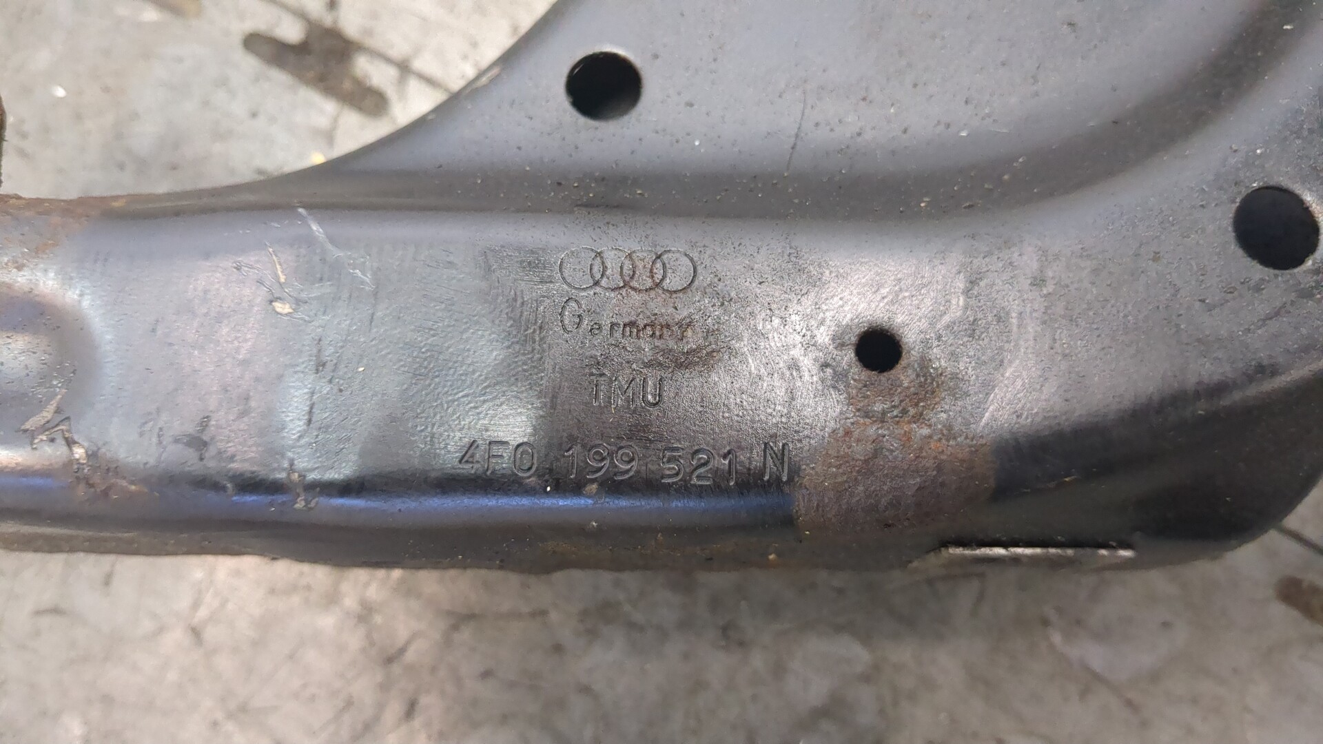 Балка подрадиаторная