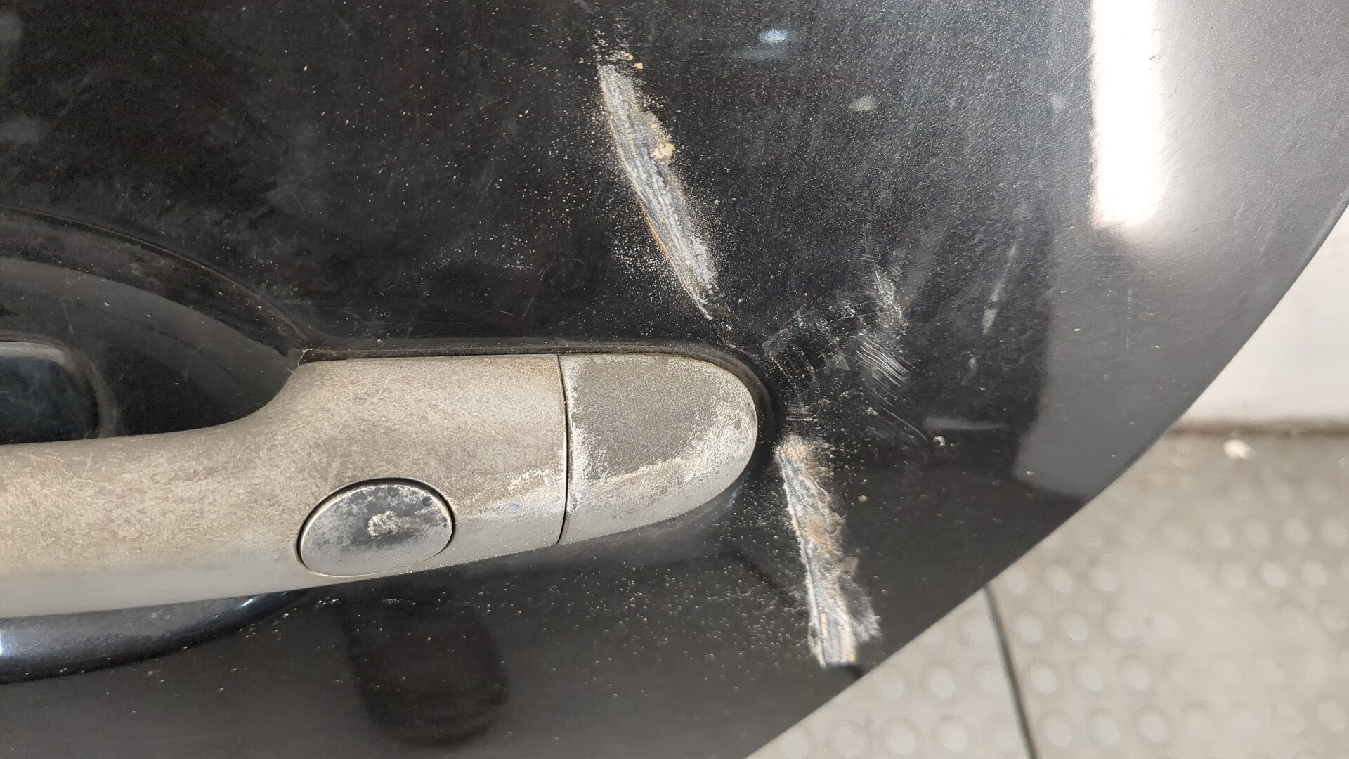 Дверь задняя левая