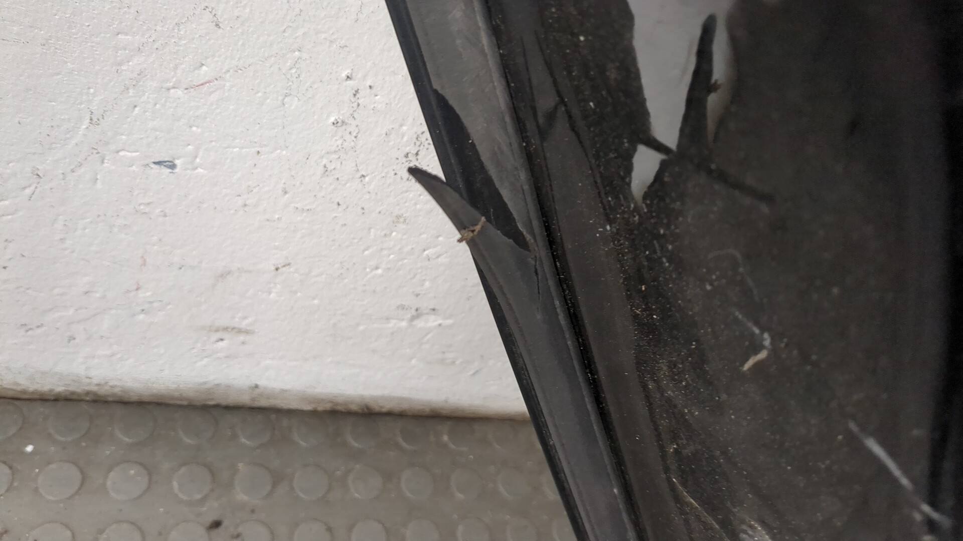 Дверь задняя левая