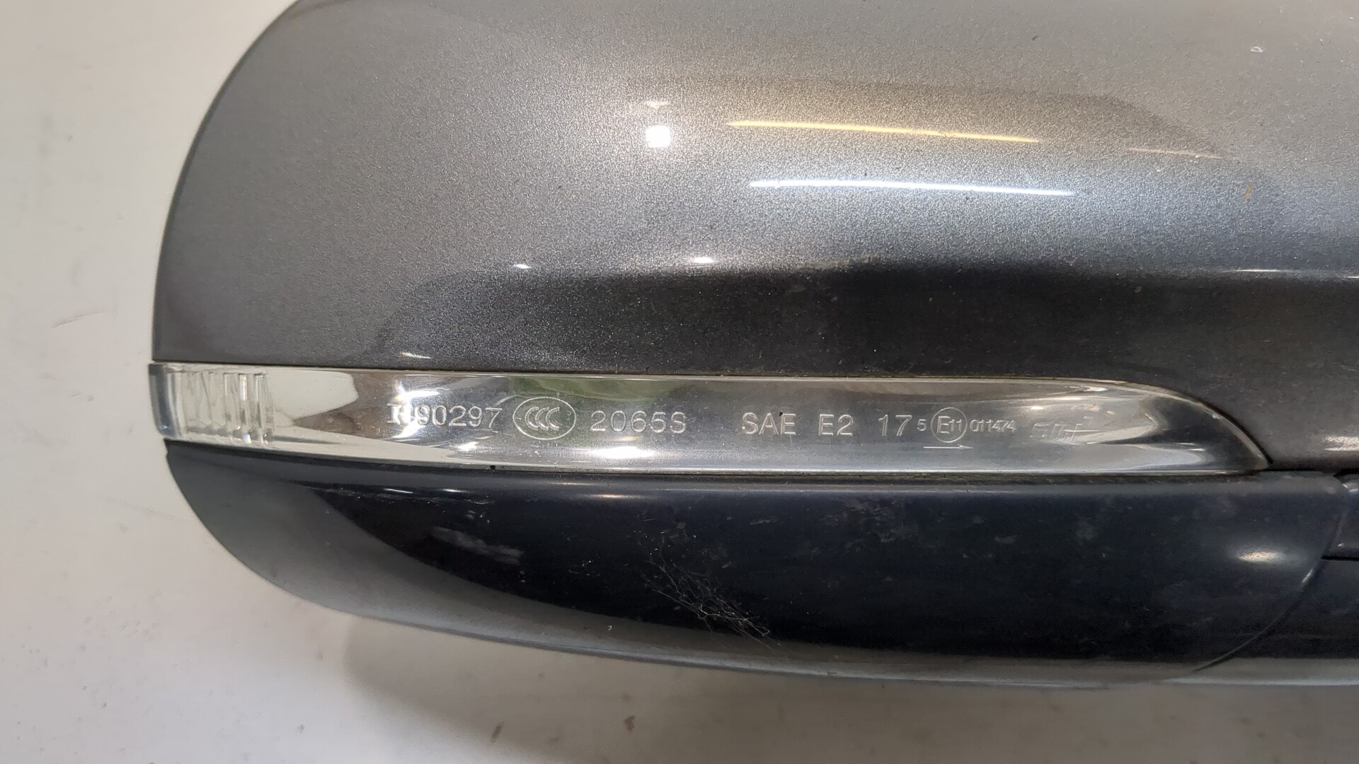 Зеркало правое электрическое