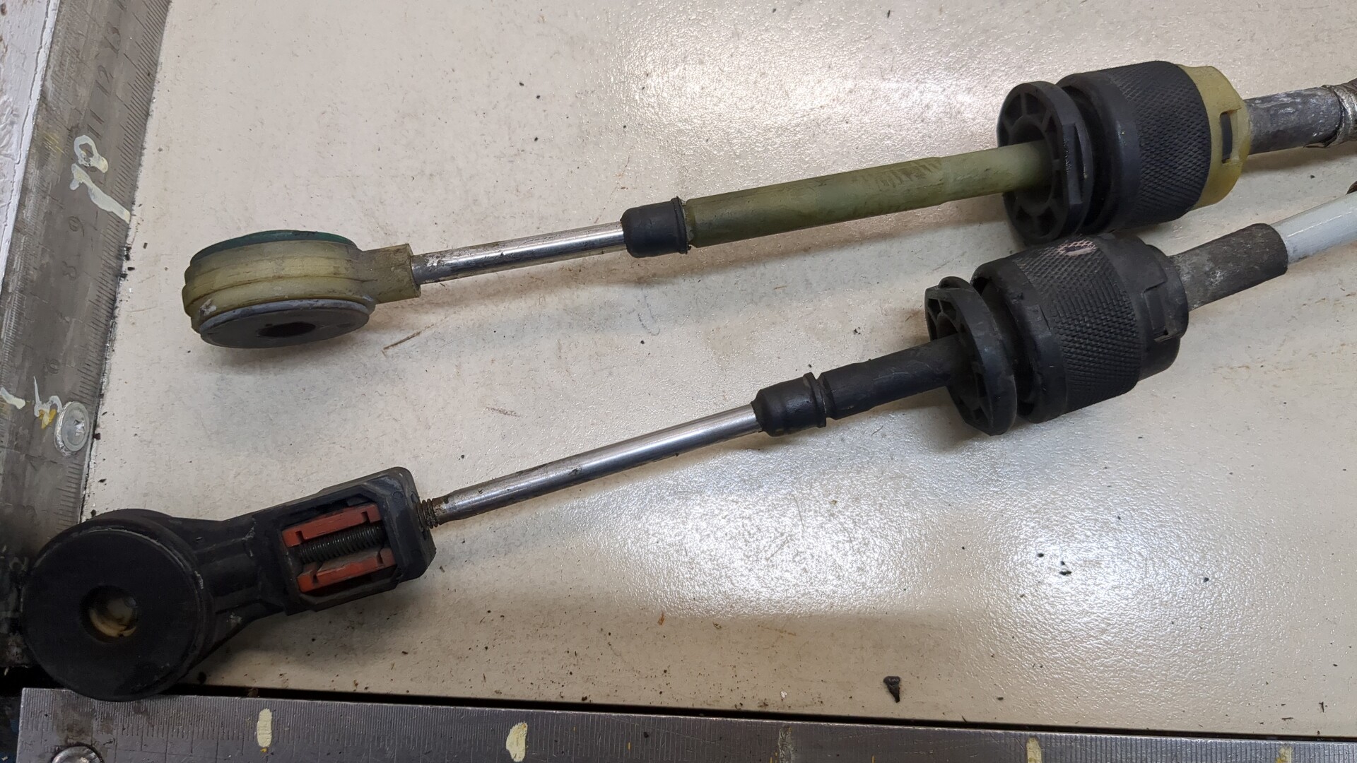 Трос КПП (выбора/переключения передач)