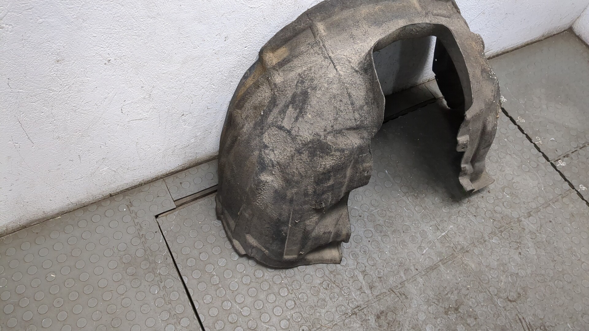 Локер передний правый