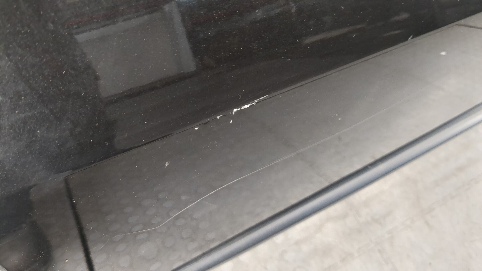 Дверь передняя левая