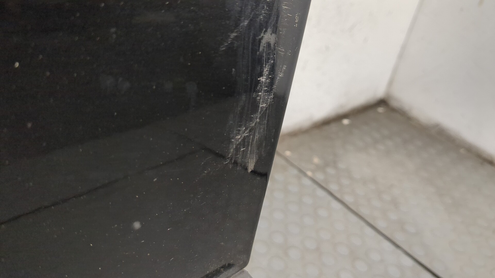 Дверь передняя левая