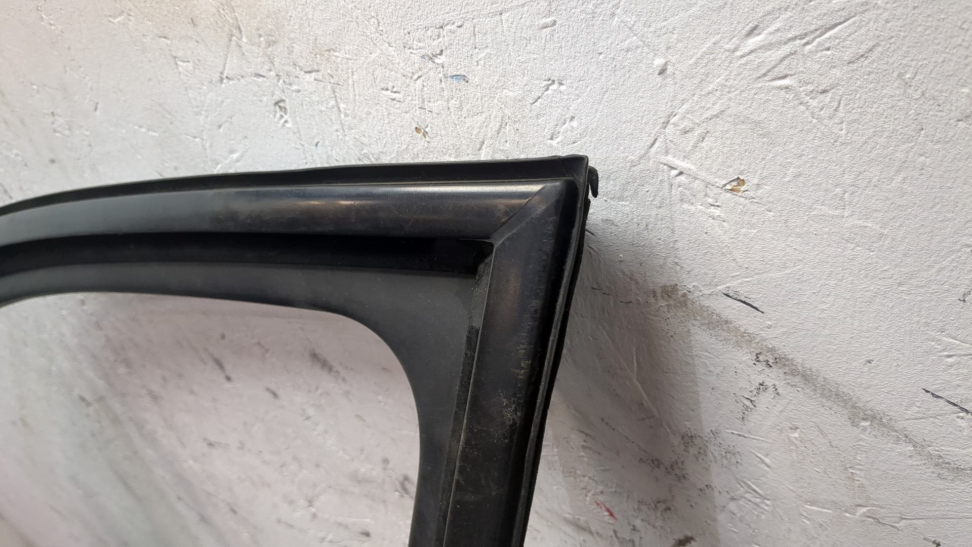 Дверь передняя левая