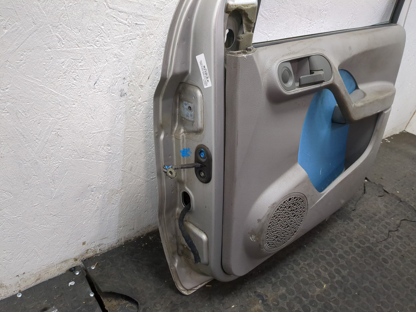 Дверь передняя правая