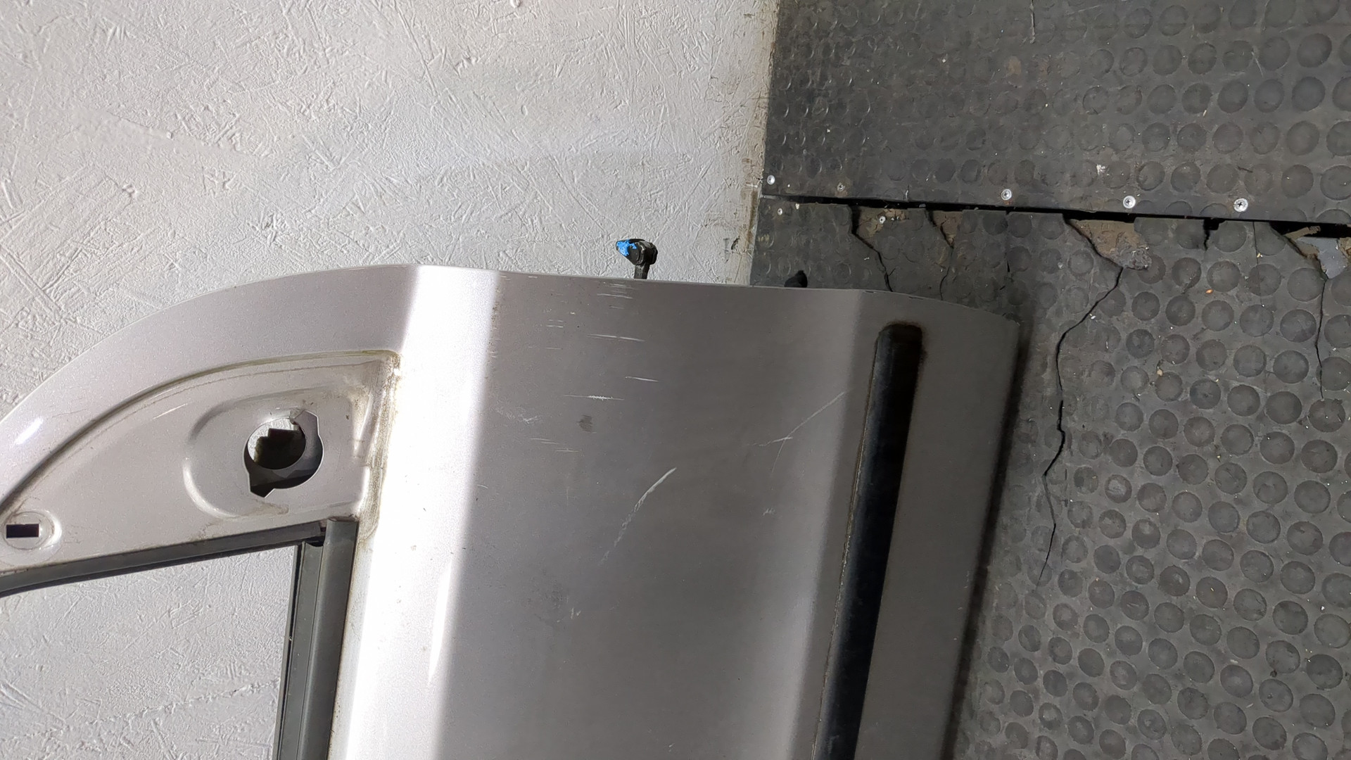 Дверь передняя правая