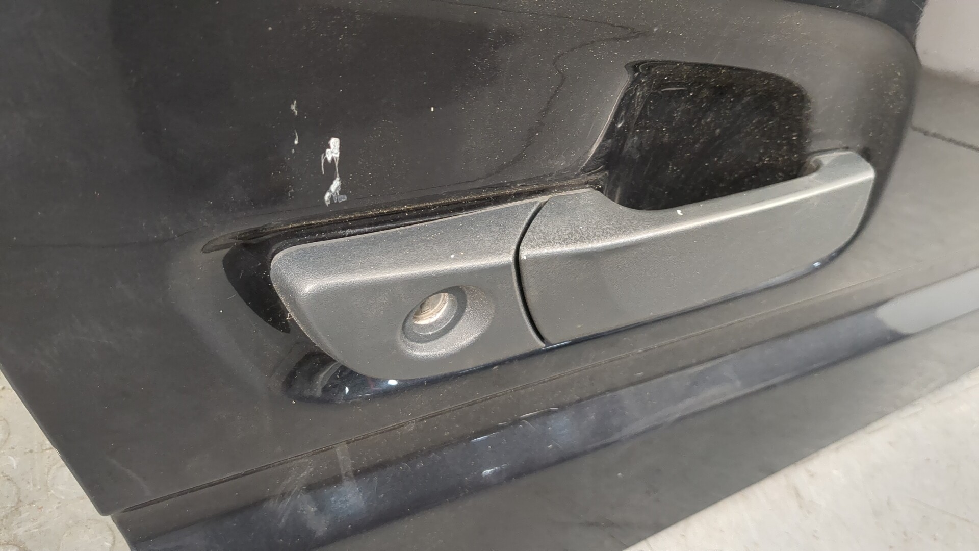 Дверь передняя правая