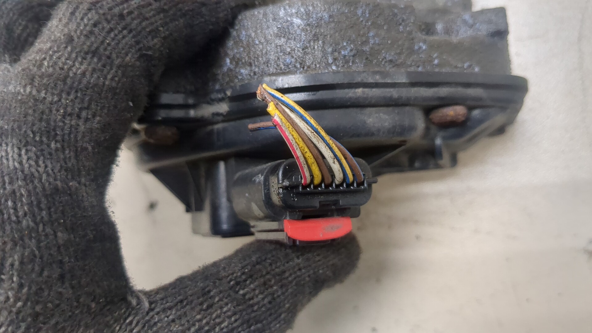 Заслонка дроссельная электрическая