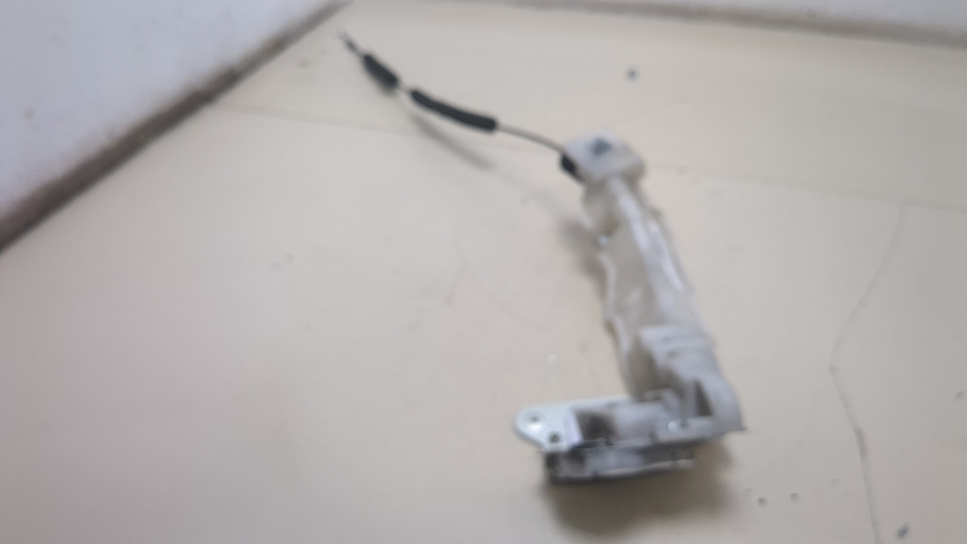 Замок двери сдвижной