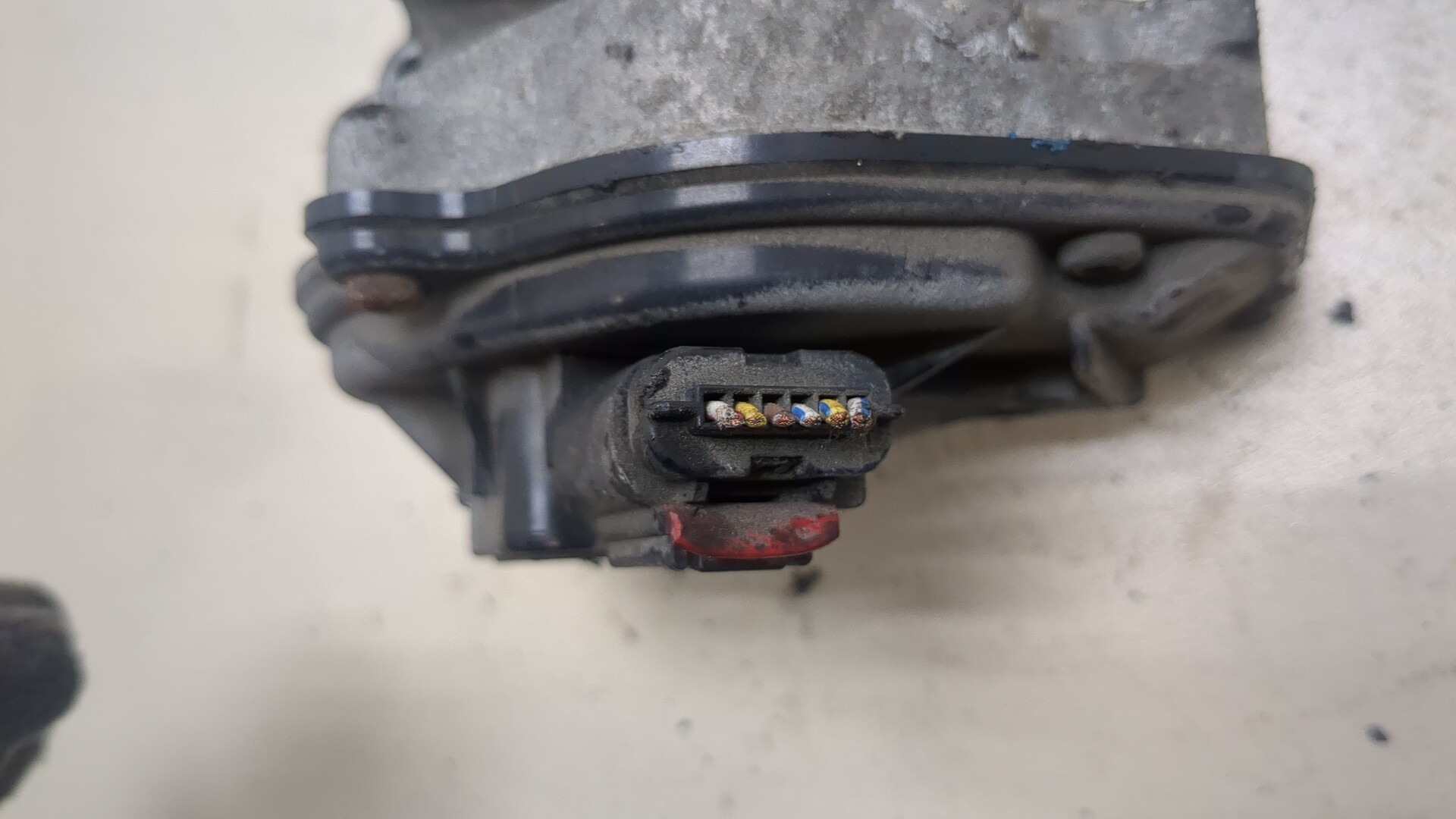 Заслонка дроссельная электрическая