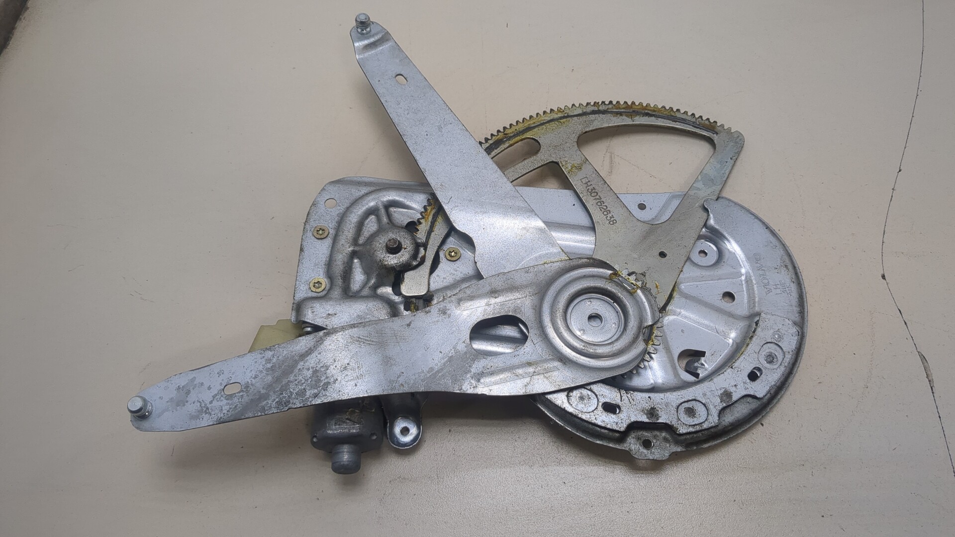 Стеклоподъемник электр. передний левый