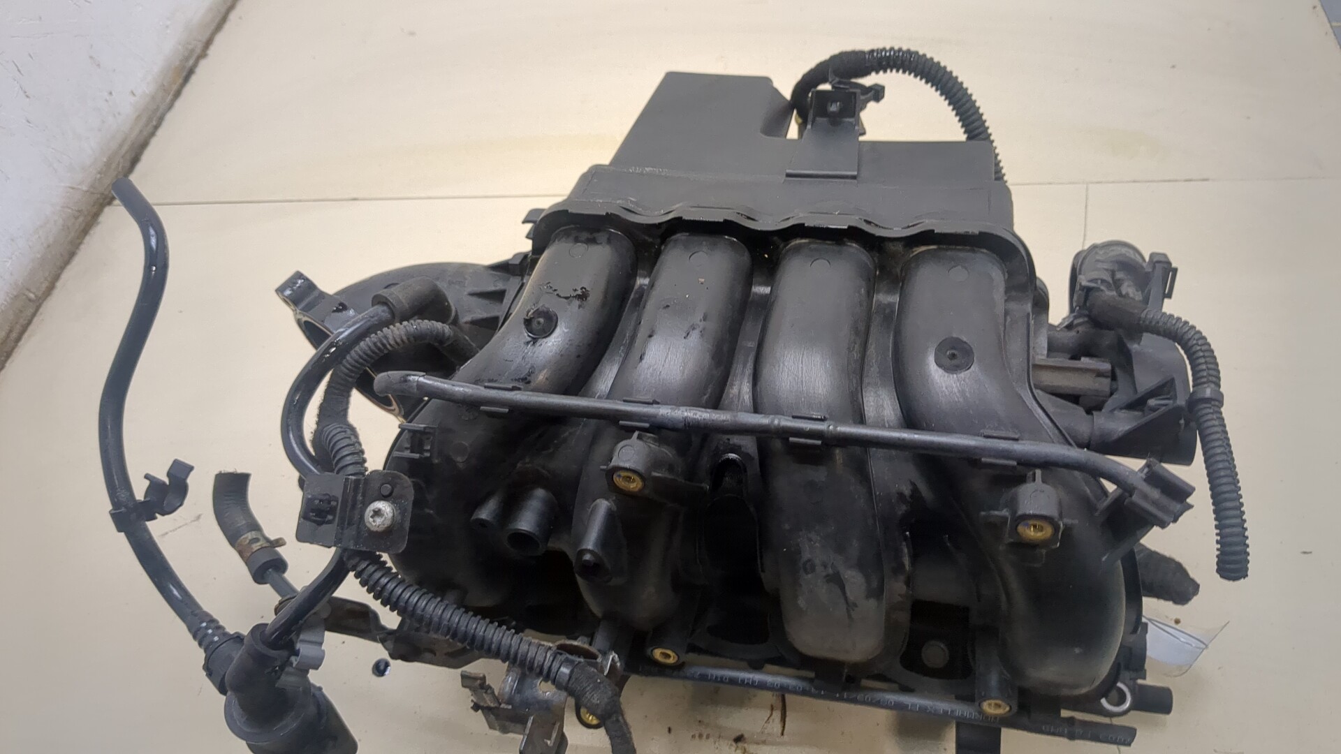 Коллектор впускной