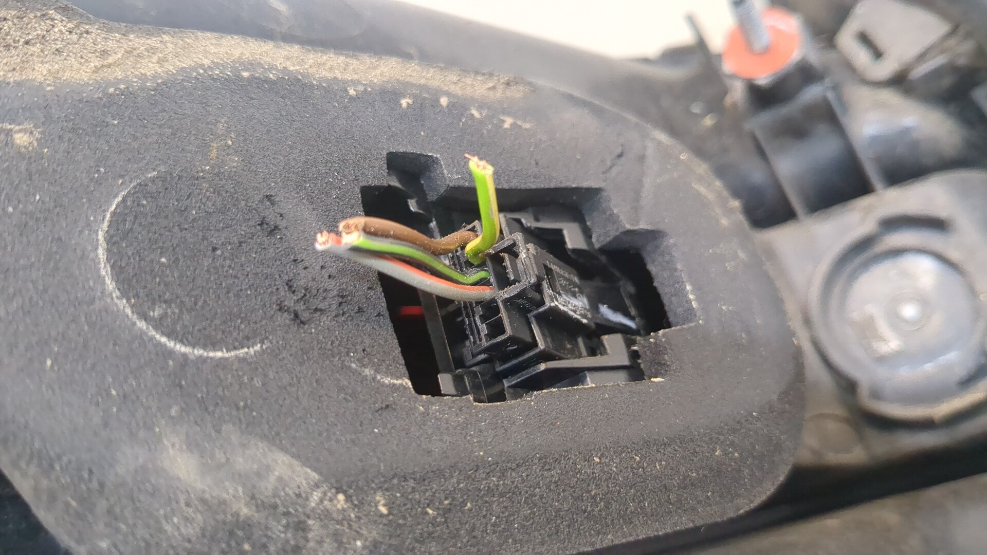 Фонарь задний правый