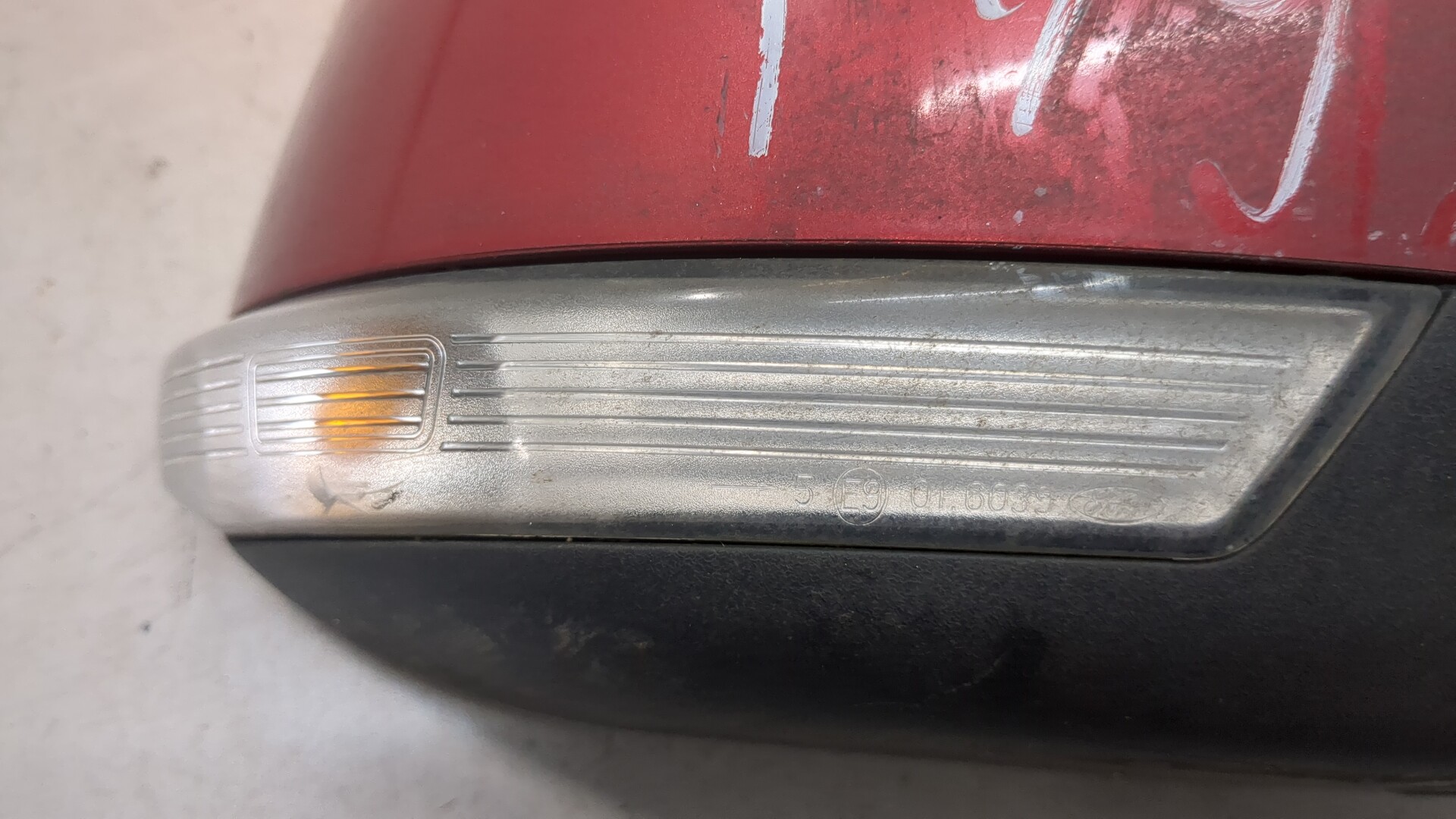 Зеркало правое электрическое