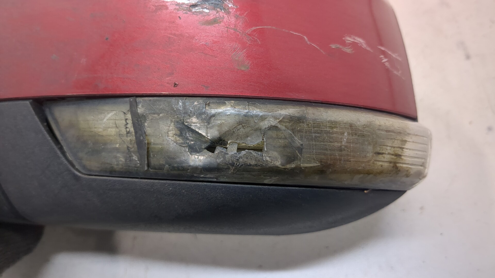 Зеркало левое электрическое