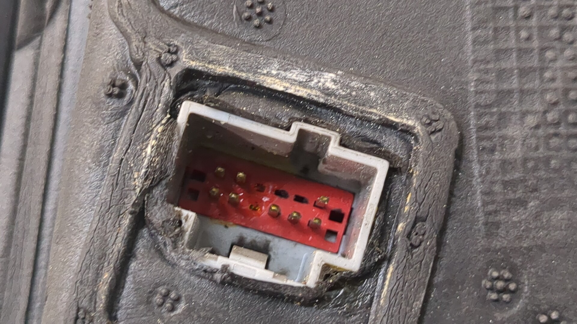 Зеркало левое электрическое