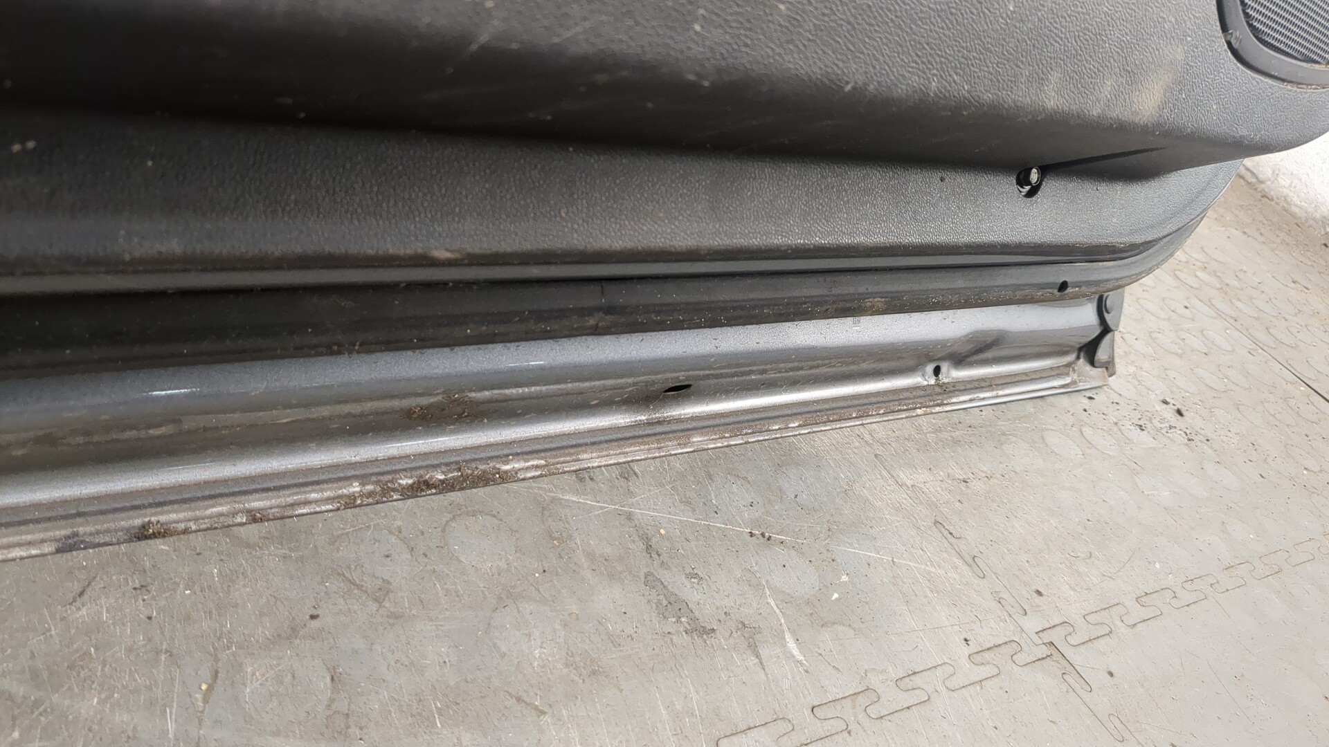 Дверь передняя левая