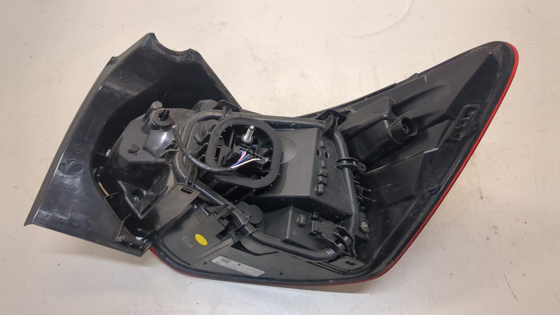 Фонарь задний левый