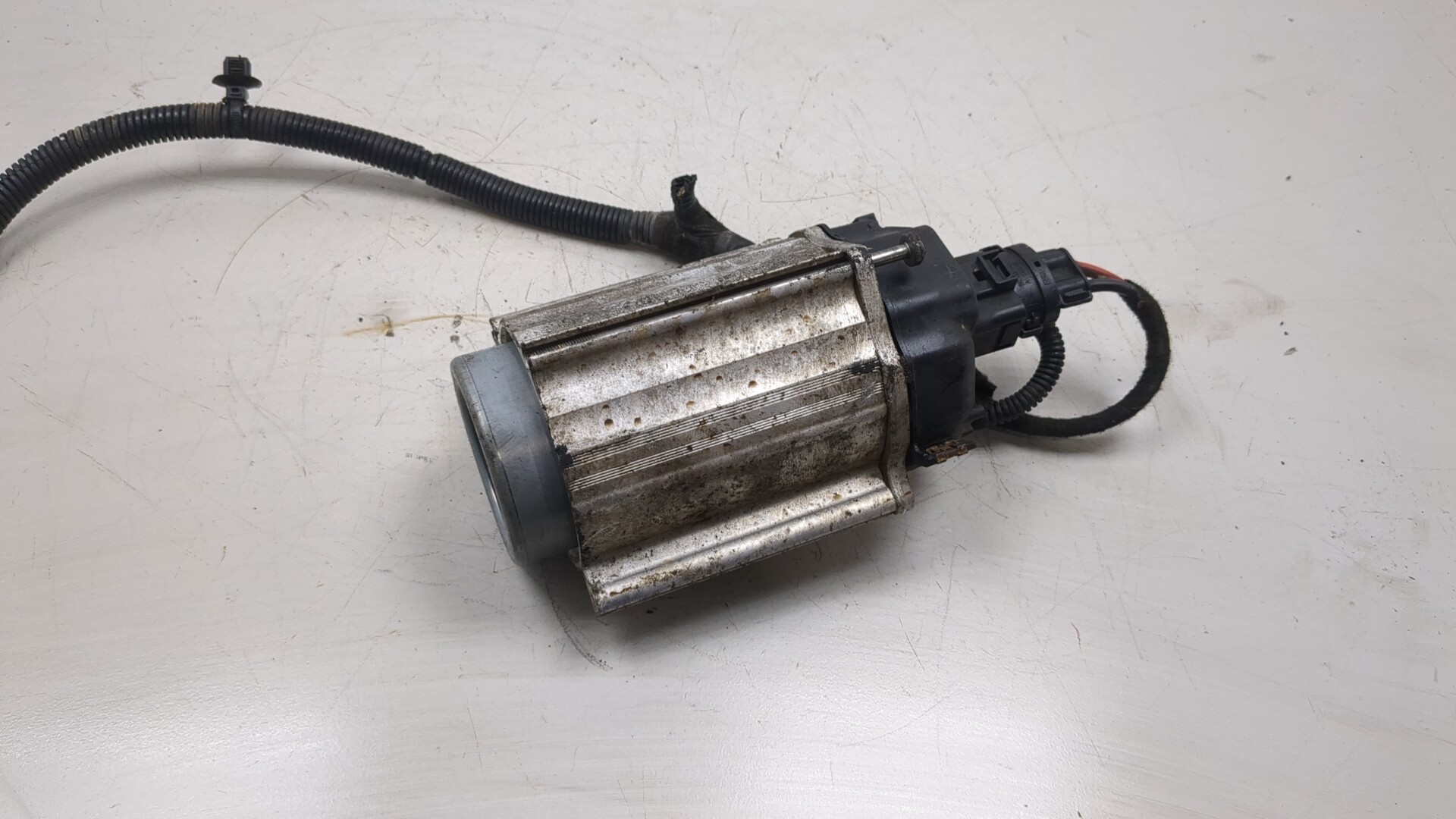 Серводвигатель рулевой рейки