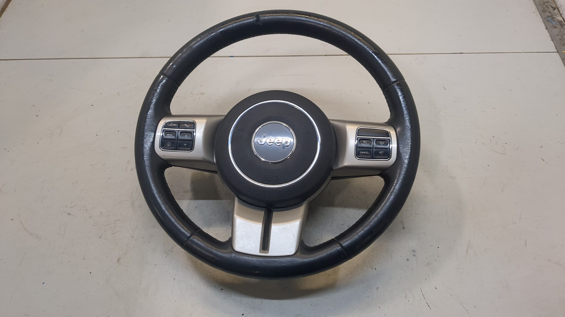 Рулевое колесо (руль)