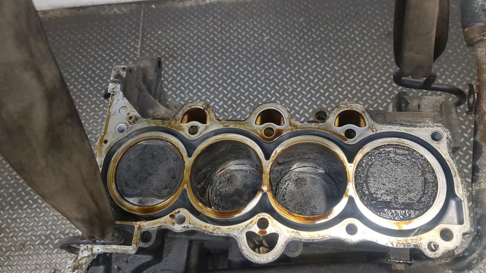 Блок двигателя