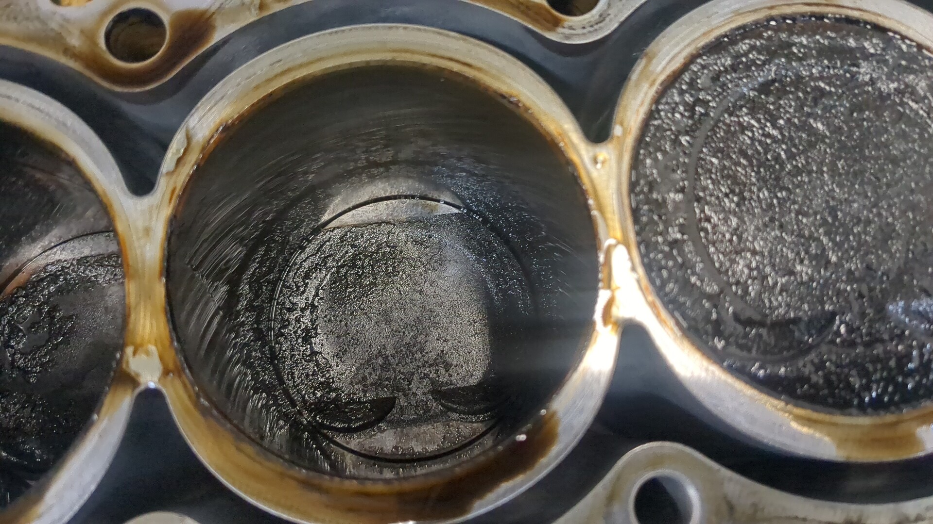 Блок двигателя