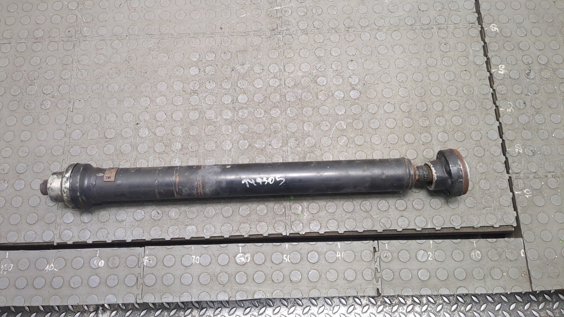 Вал карданный задний