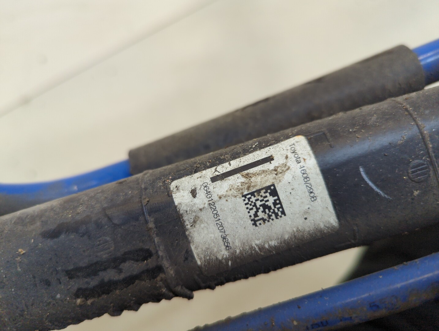 Горловина топливного бака