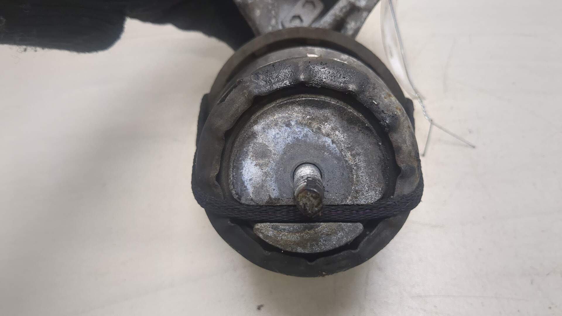 Опора двигателя