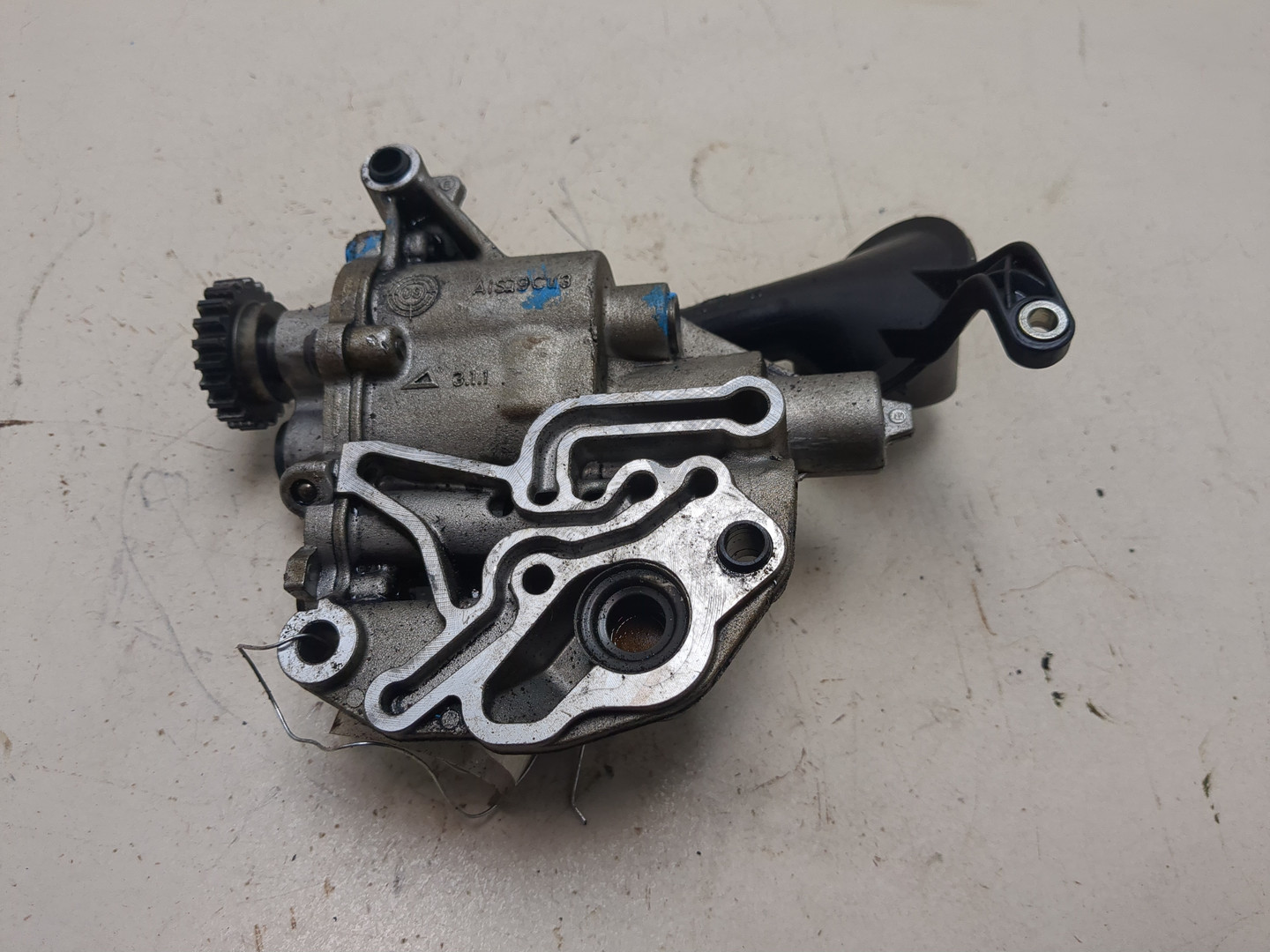 Насос масляный