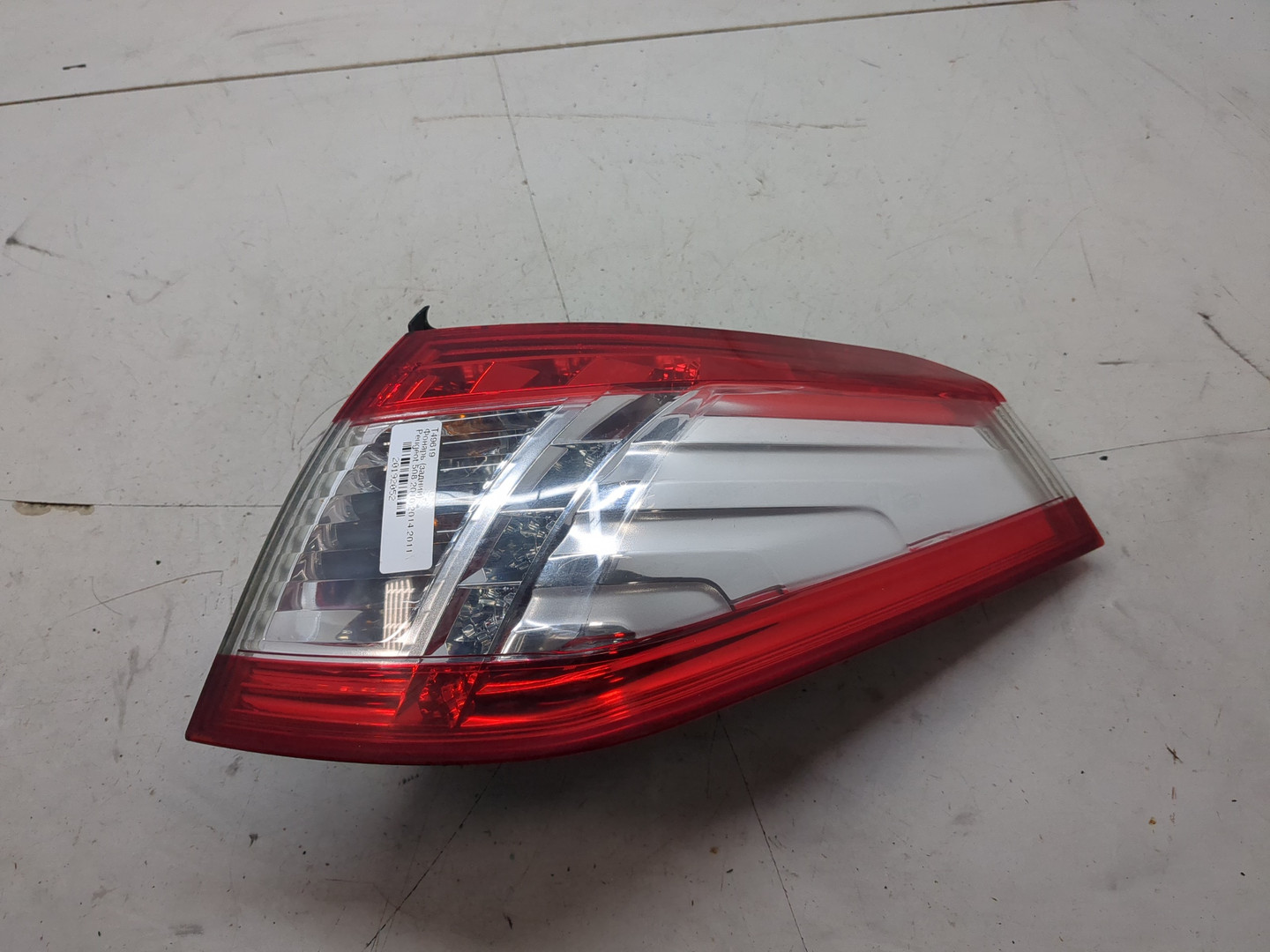 Фонарь задний правый