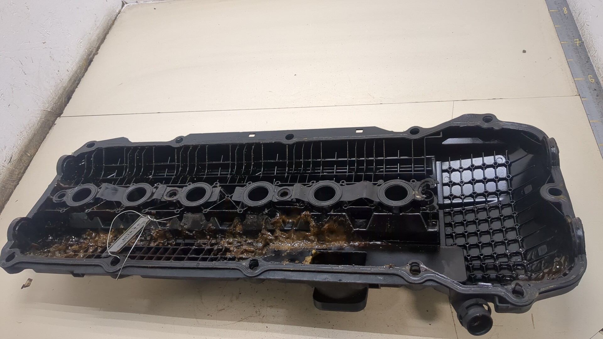 Крышка клапанная ГБЦ