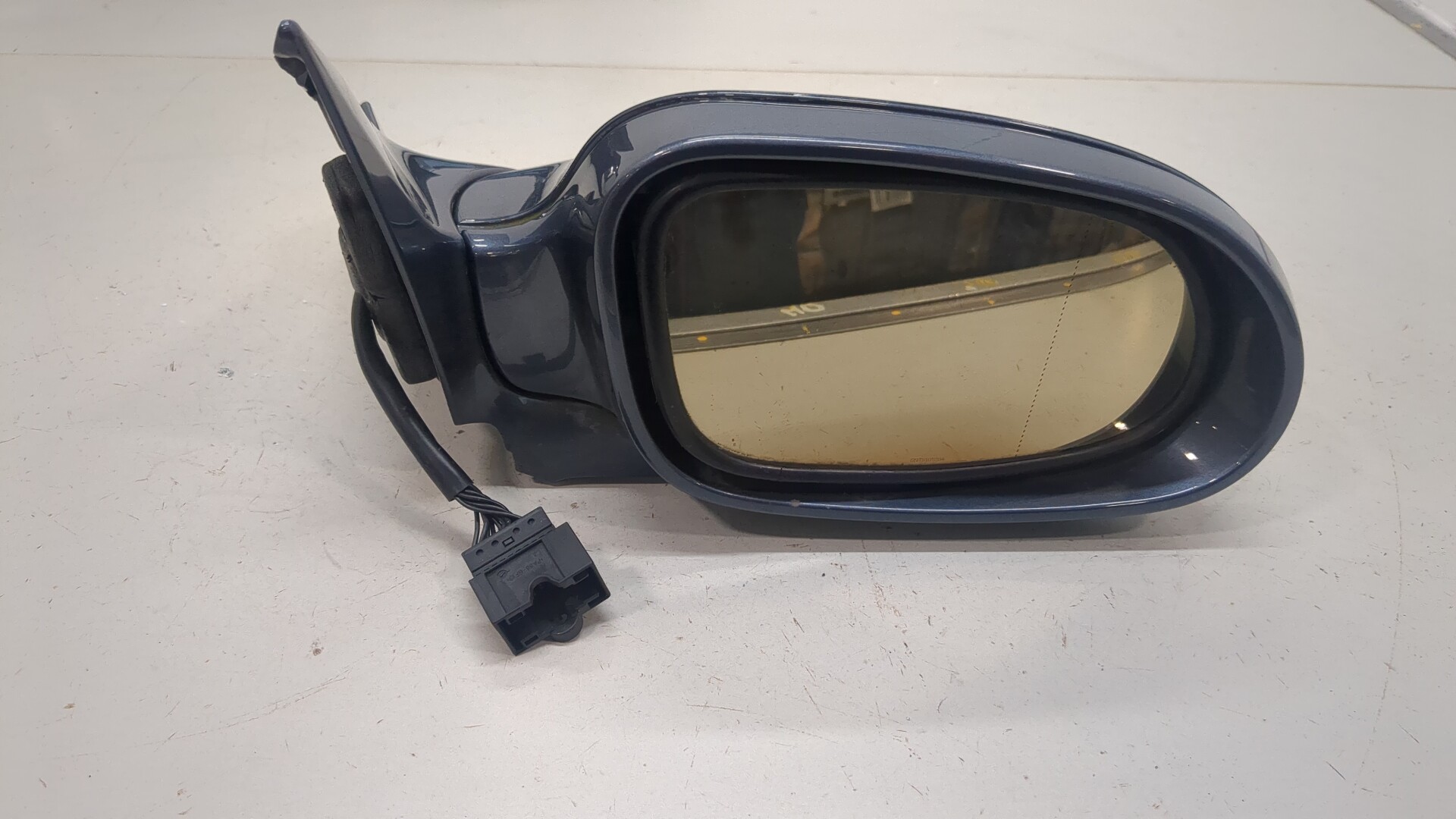 Зеркало правое электрическое