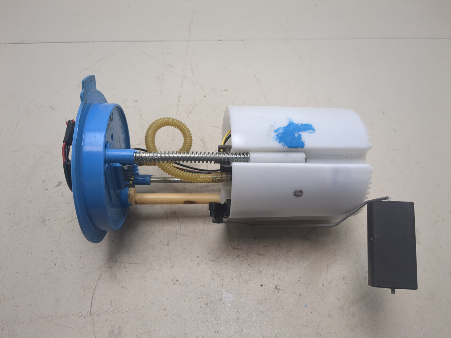 Насос топливный электрический