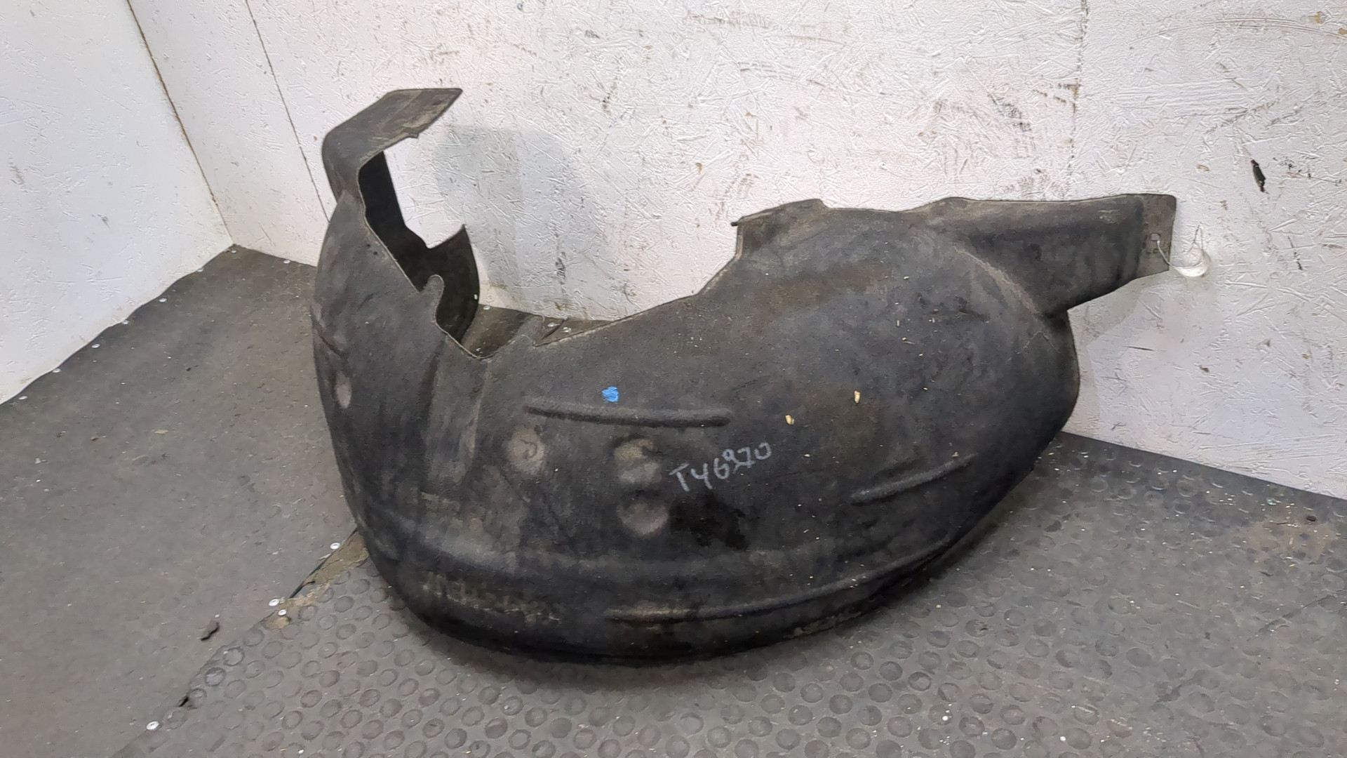 Локер передний правый